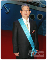 US$2B Export Tower Received on Trade Day 2007